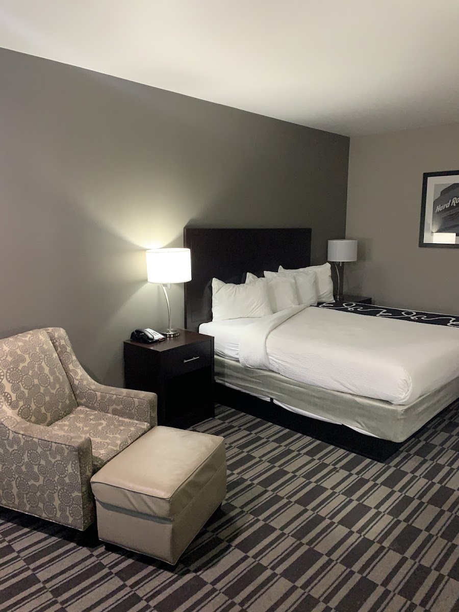Catoosa Inn & Suites photo 2