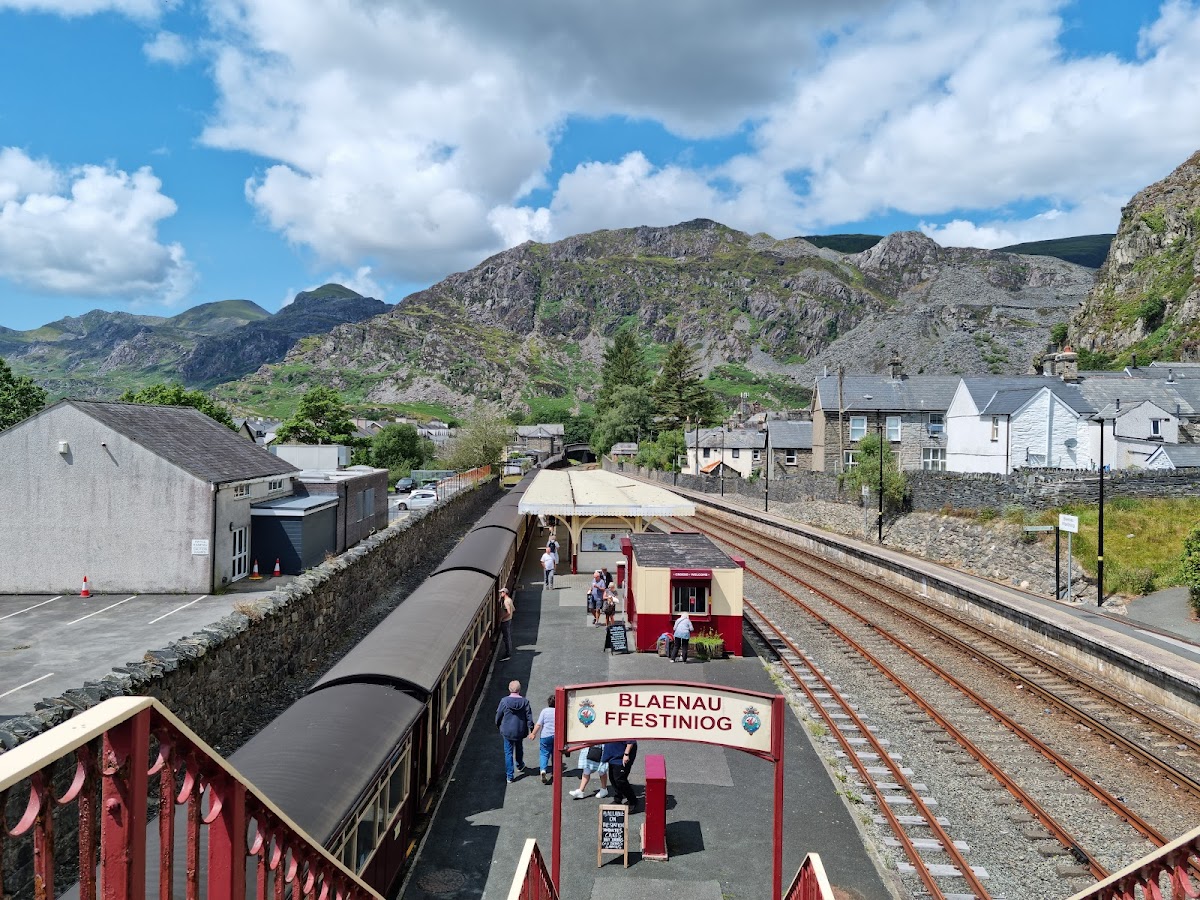 Ffestiniog Railway - (Blaenau Festiniog, Station)