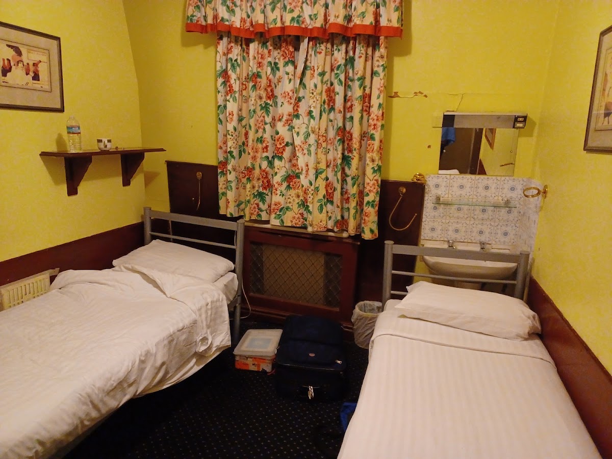 Albany Hotel photo 2