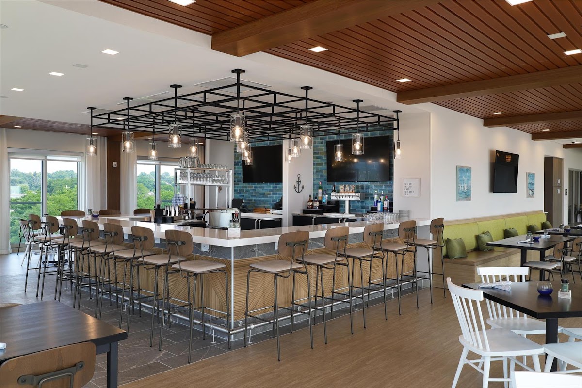 Hampton Inn & Suites Manistee Waterfront photo 3