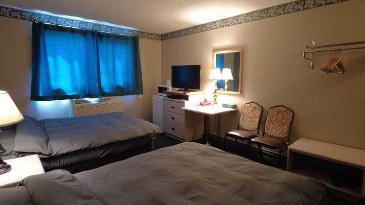 Sundre Motor Inn photo 2