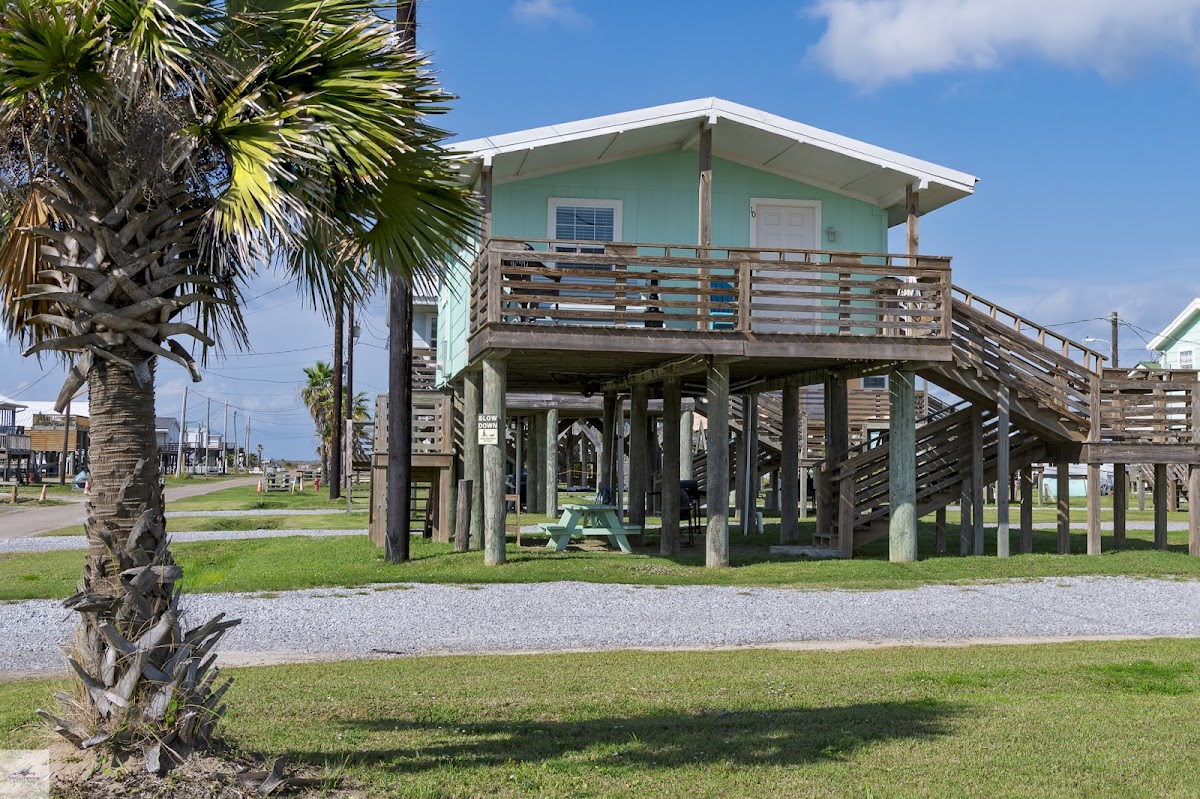 Blue Dolphin Inn & Cottages