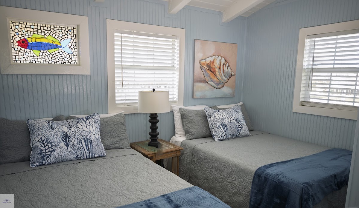 Blue Dolphin Inn & Cottages photo 2