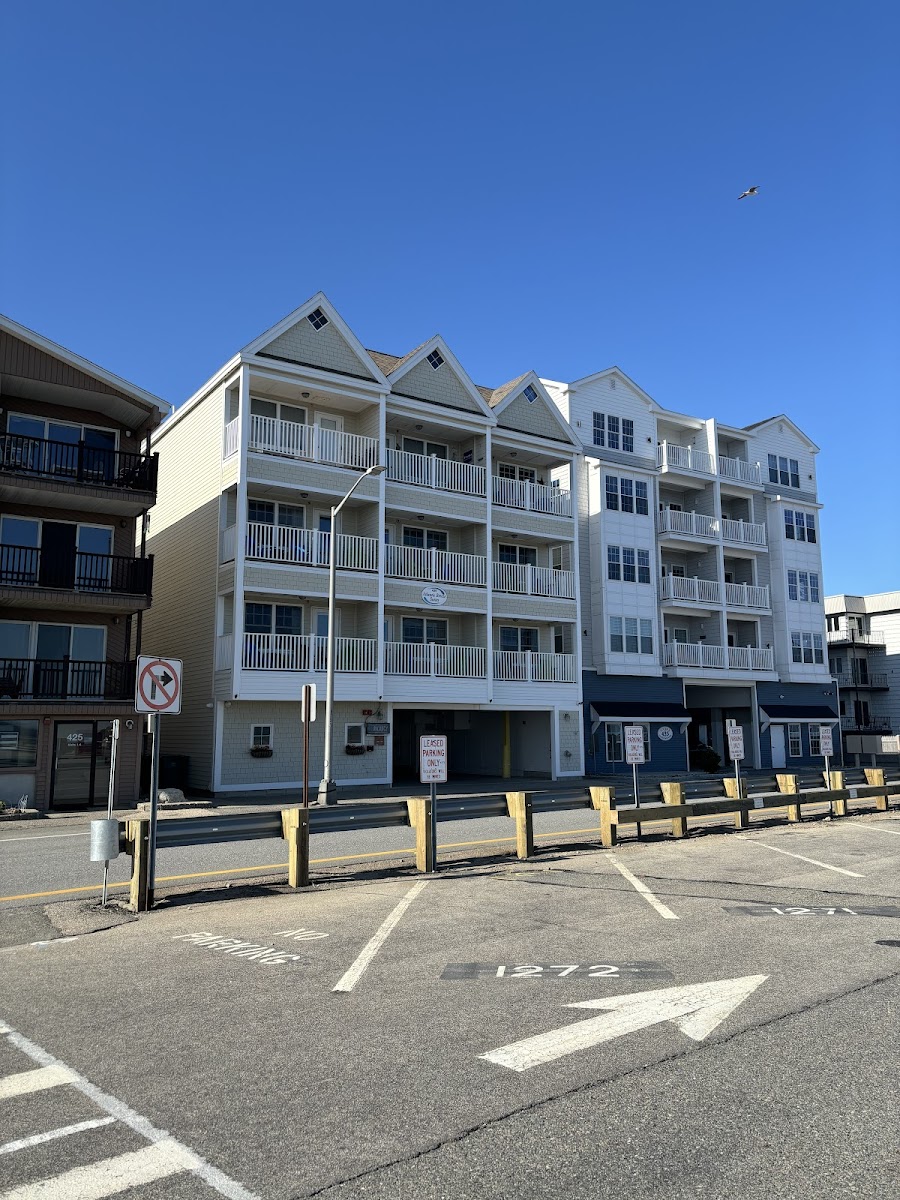 Atlantic Breeze Suites photo 3