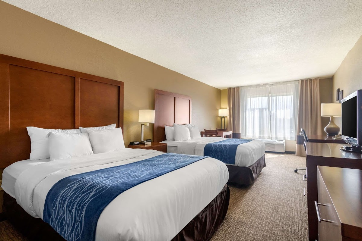 Comfort Inn & Suites Pittsburg KS photo 2