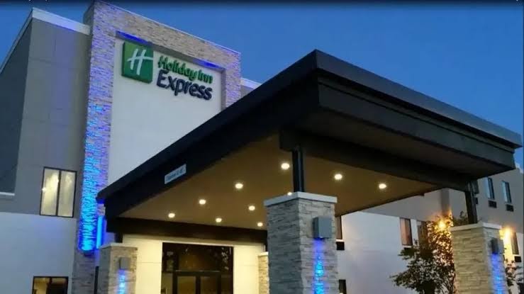 Holiday Inn Express & Suites Siloam Springs by IHG
