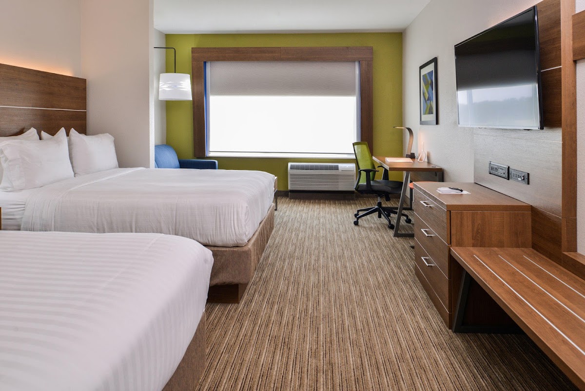 Holiday Inn Express & Suites Siloam Springs by IHG photo 2