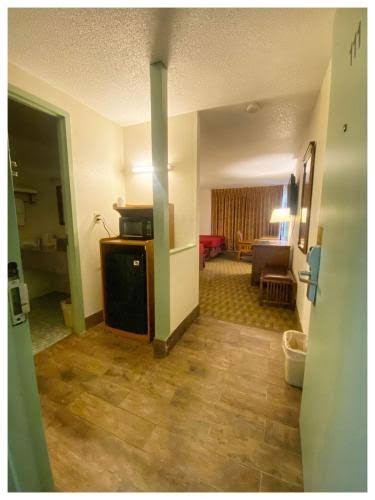Galesburg Extended Stay photo 3