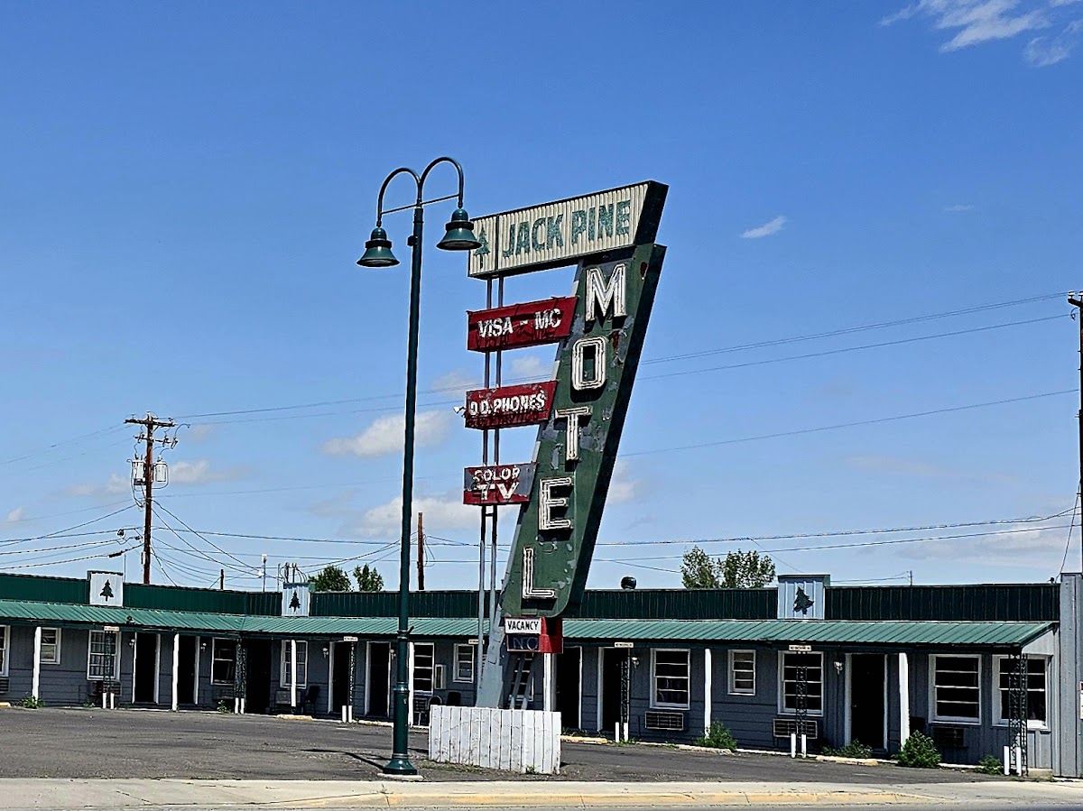 Jackpine Motel