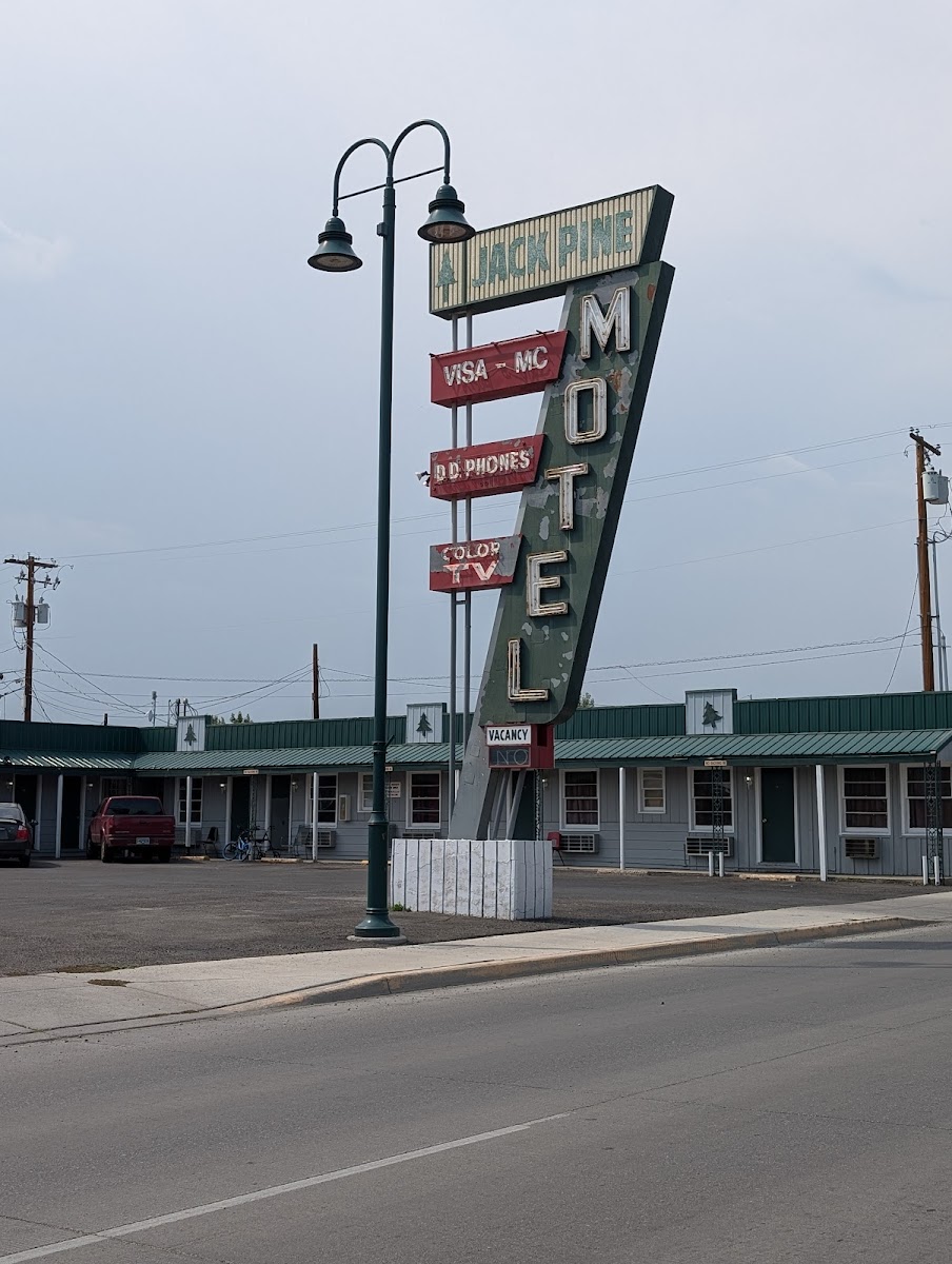 Jackpine Motel photo 3