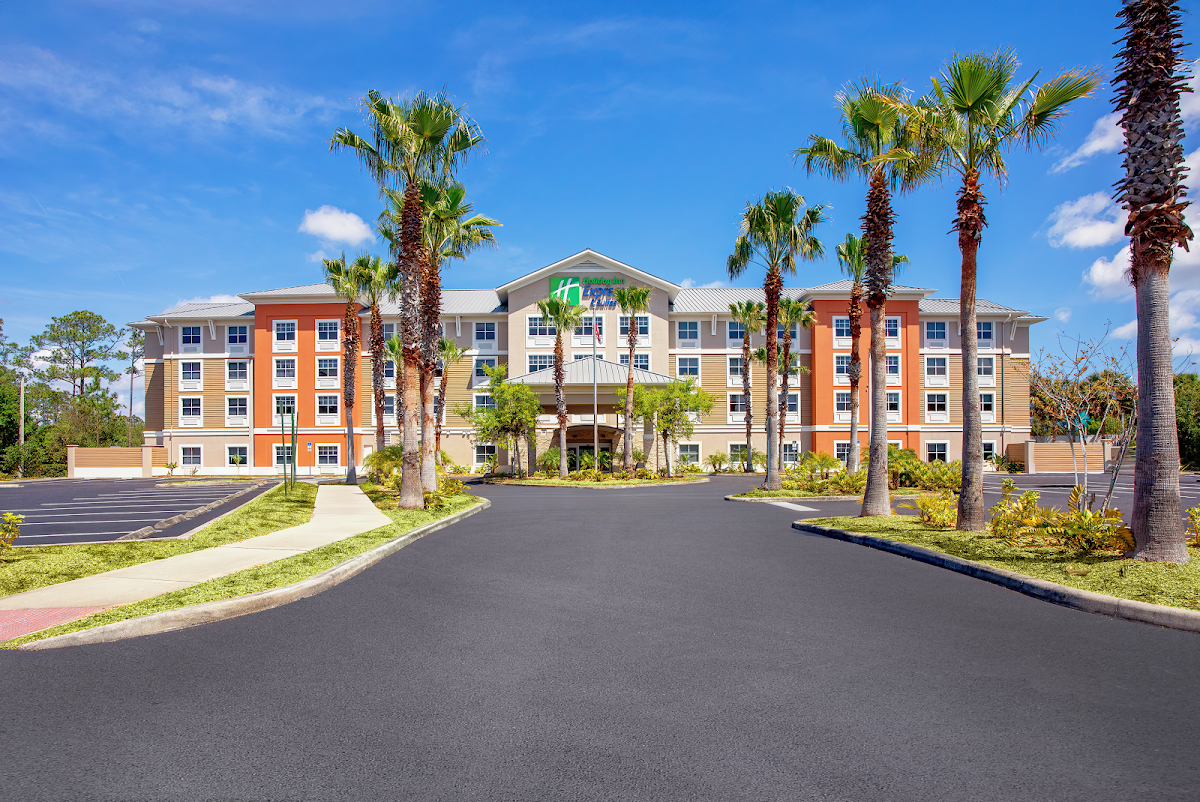 Holiday Inn Express & Suites Palm Coast - I-95
