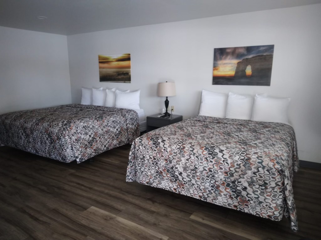 Lazy R Motel LLC photo 2