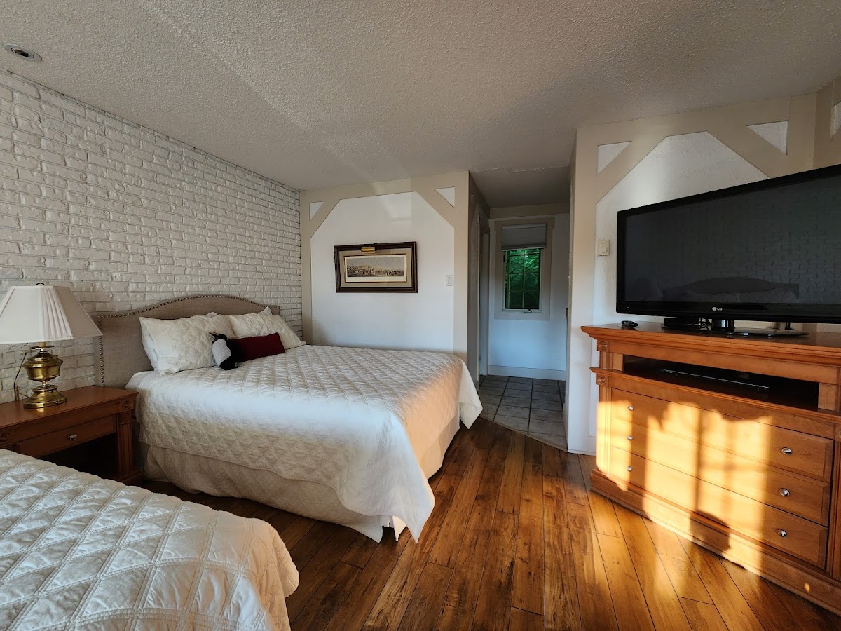 Green Acres Inn photo 2