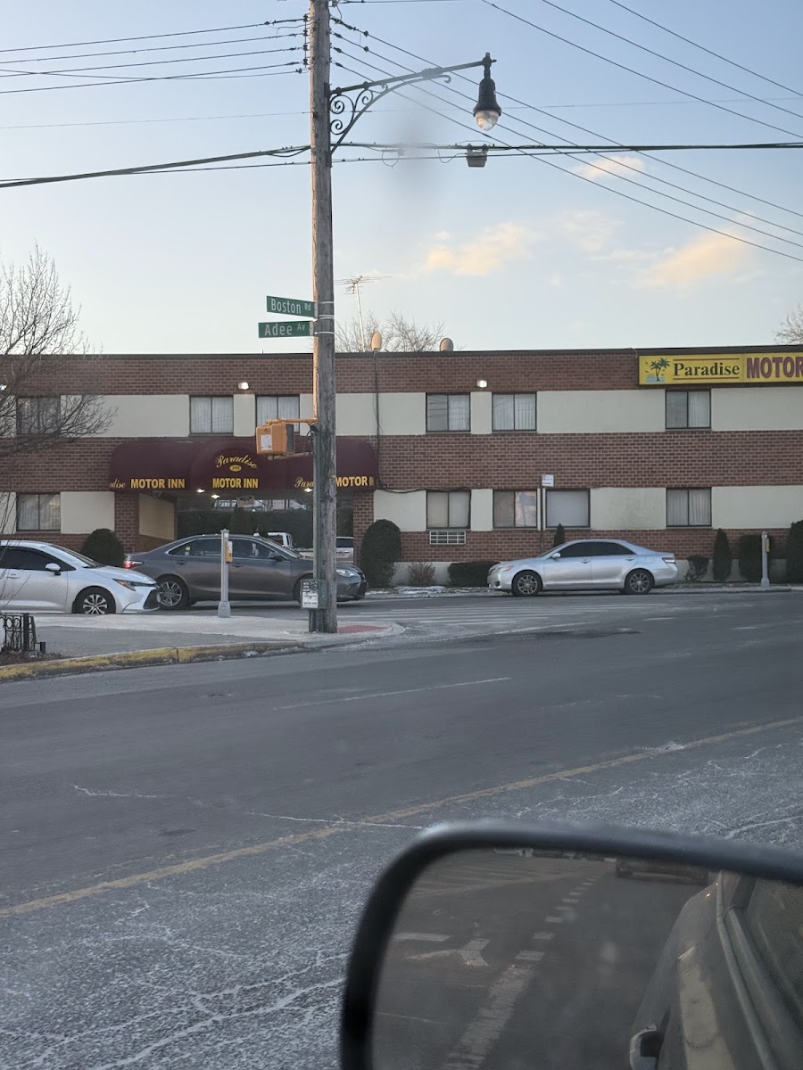 Paradise Motor Inn photo 2