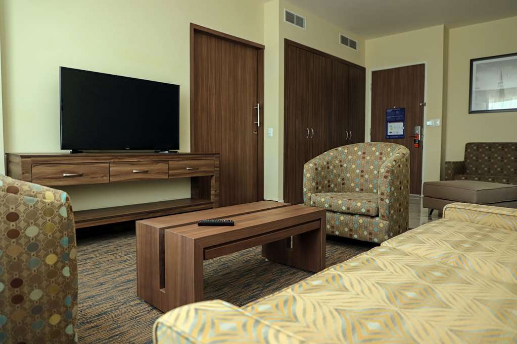 Hampton Inn by Hilton Irapuato photo 2