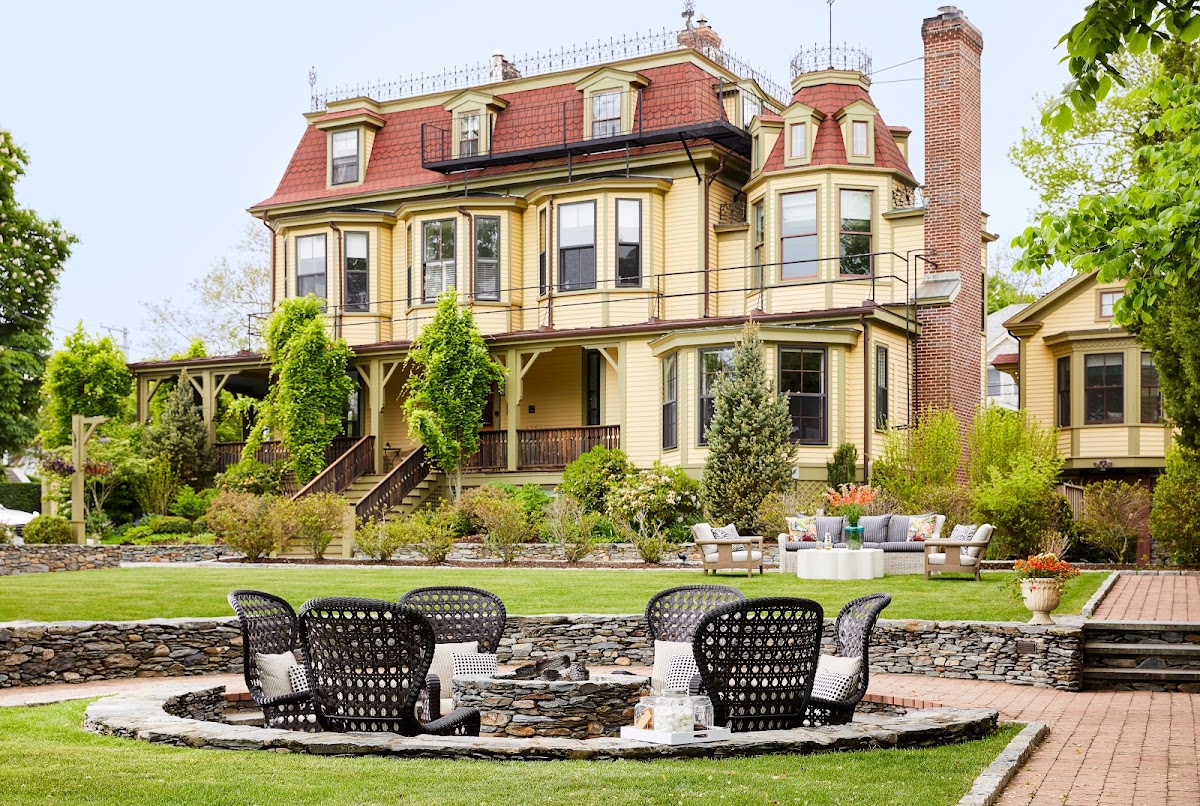 The Cliffside Inn