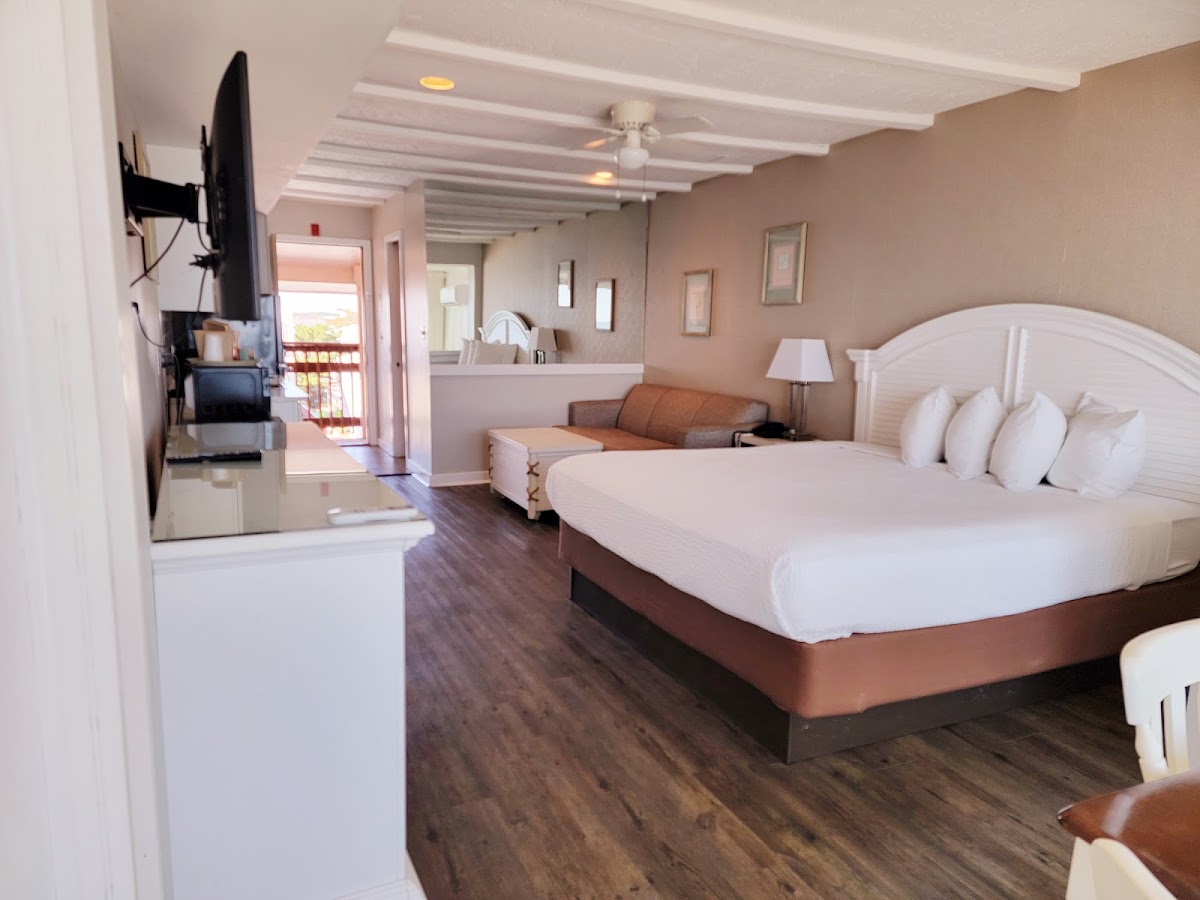 The Surf Club Oceanfront Hotel photo 2