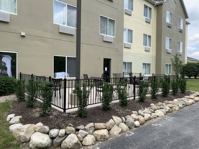 Comfort Suites Auburn near I-69 photo 2