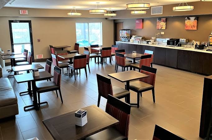 Comfort Suites Auburn near I-69 photo 3