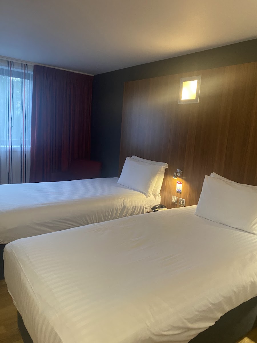 Ramada Encore by Wyndham Newcastle-Gateshead photo 2