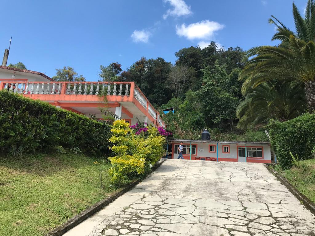 Hotel El Porton