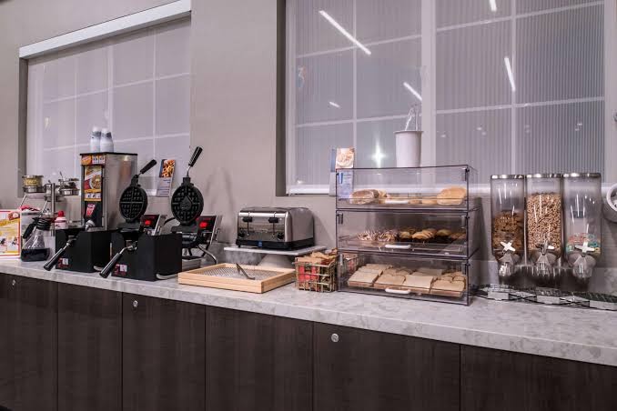 Best Western Plus Temecula Wine Country Hotel & Suites photo 3