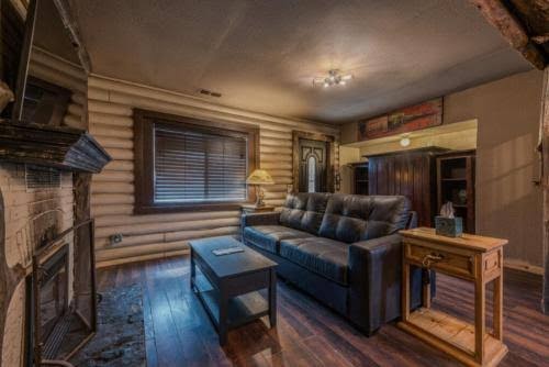 The Enchanted Hideaway photo 2