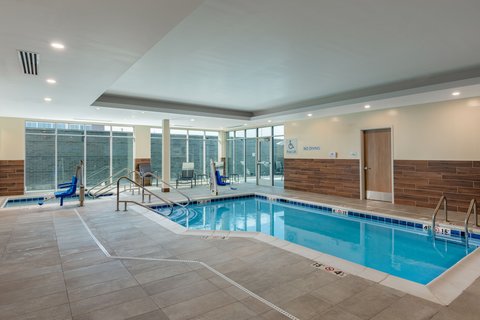 Fairfield by Marriott Inn & Suites Omaha at MH Landing photo 3