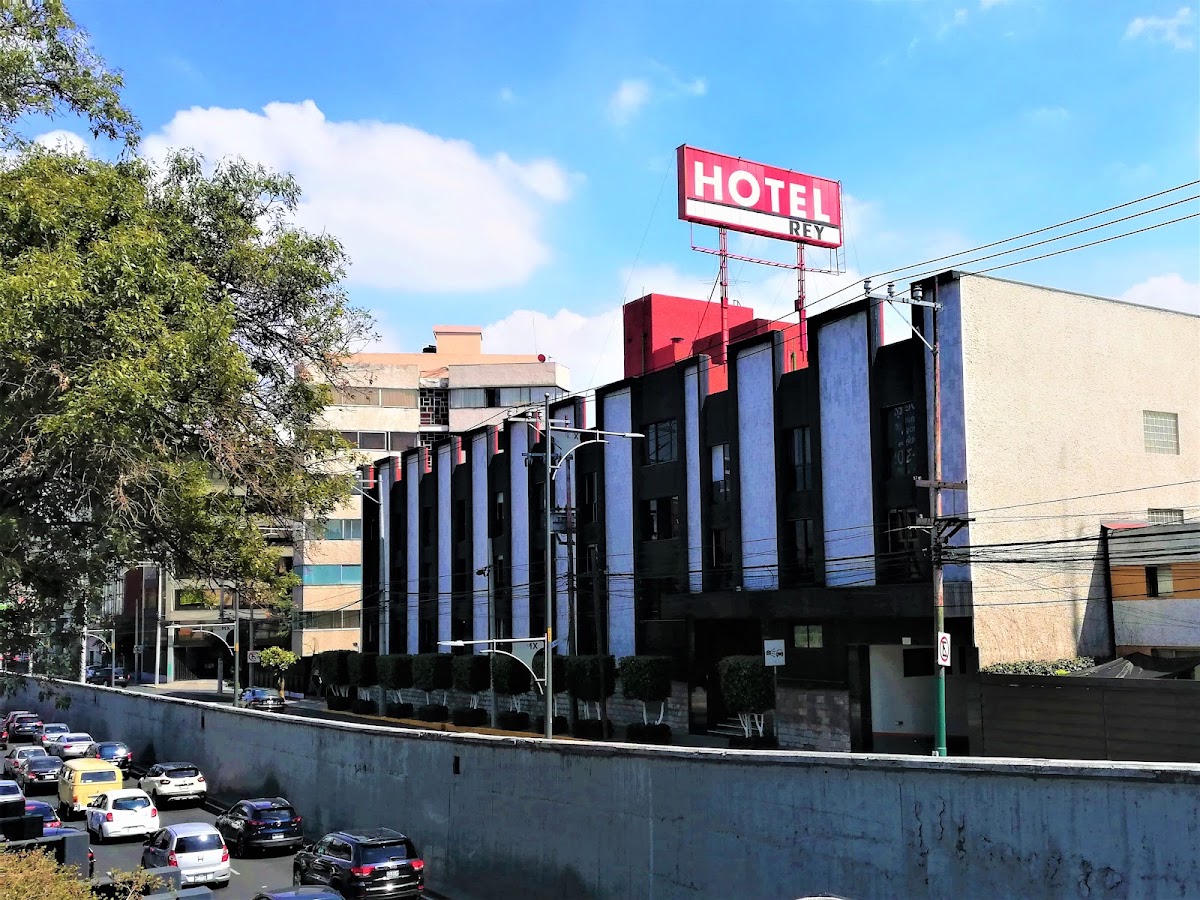 Rey Hotel