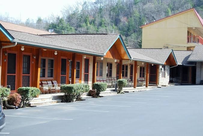 Marshall's Creek Rest Motel