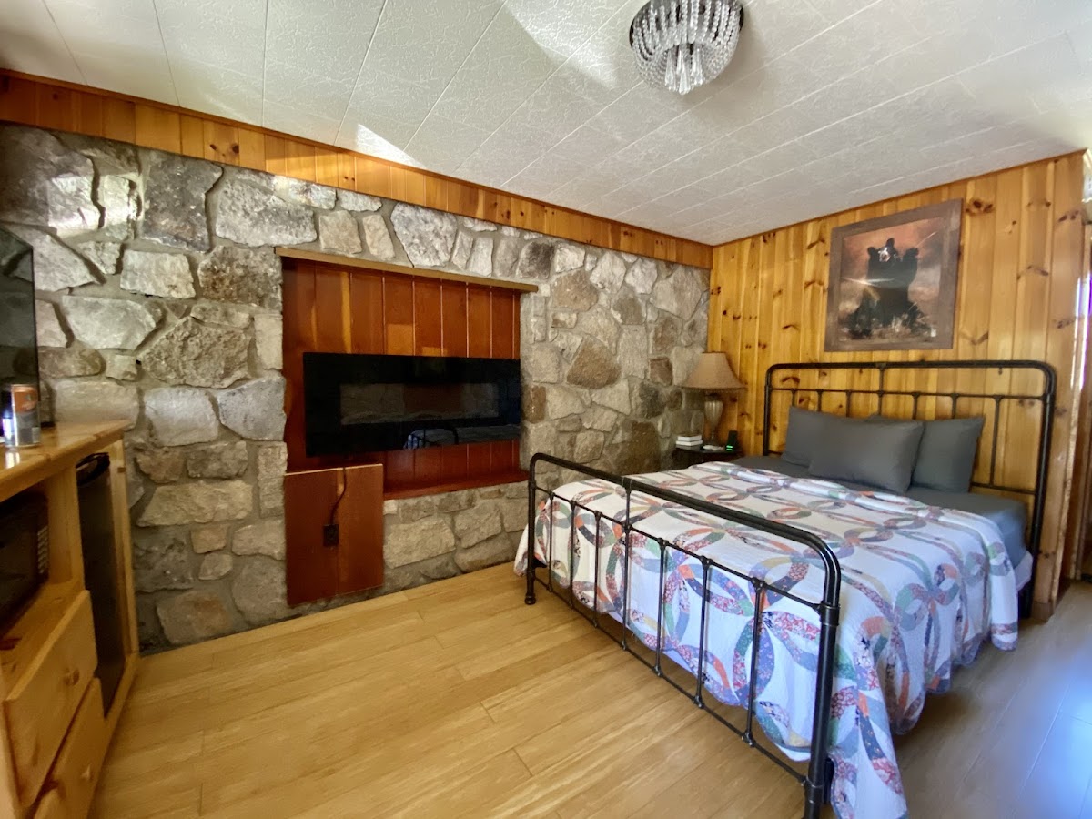 Marshall's Creek Rest Motel photo 2