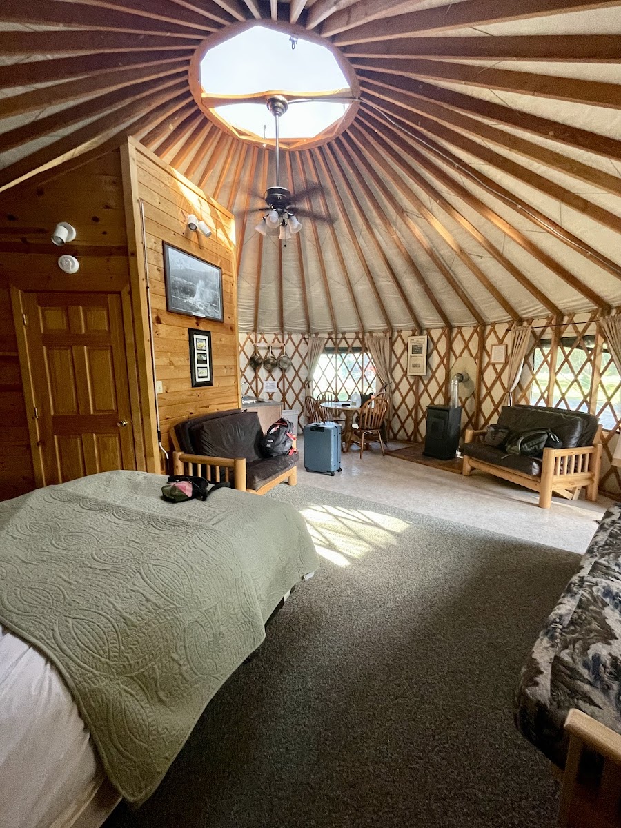 Sourdough Sue's Bear Lake Lodging photo 2