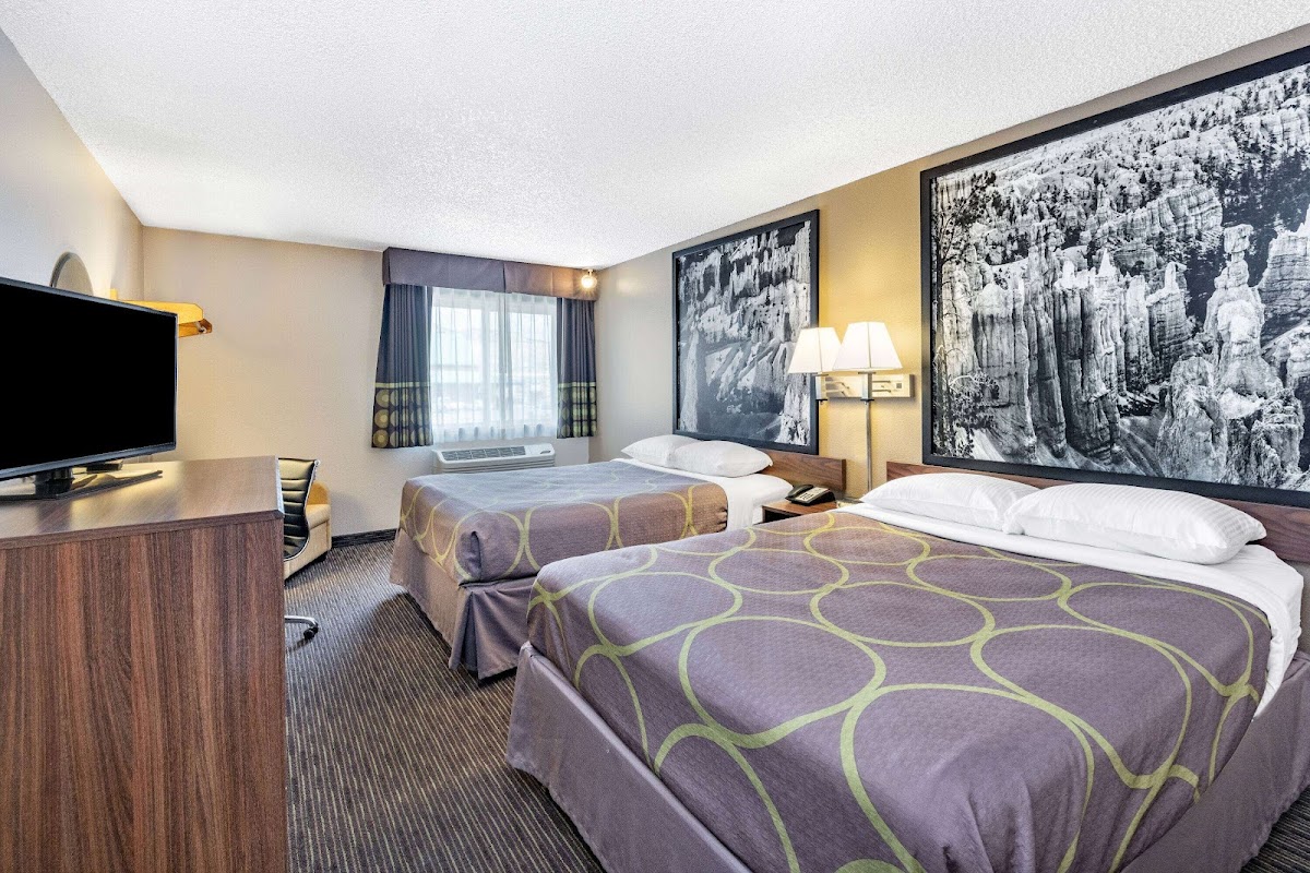 Super 8 by Wyndham Richfield UT photo 2