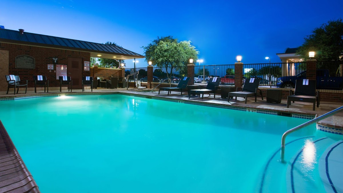Holiday Inn Express & Suites Midland Loop 250 by IHG photo 3