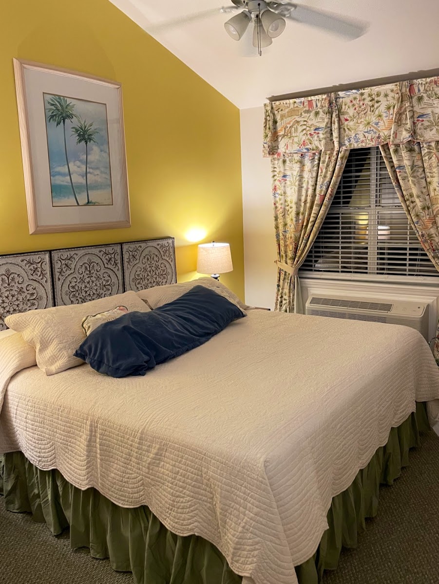 The Cozy Inn photo 2