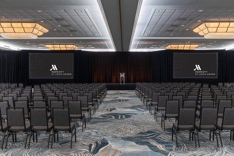 Marriott St. Louis Grand photo 3