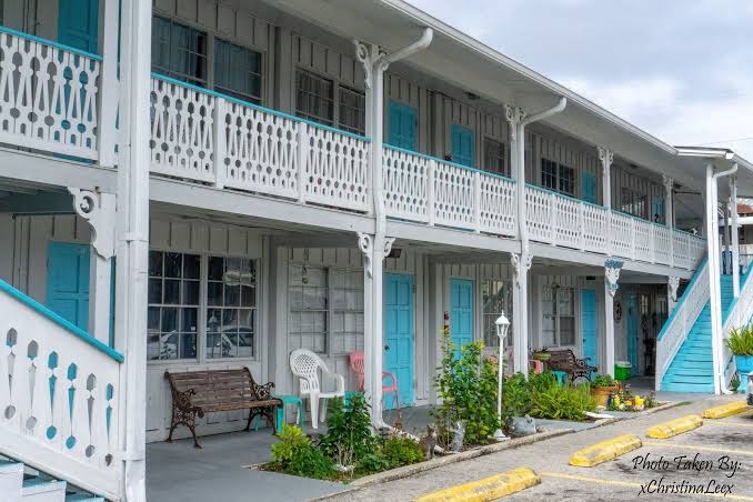 Cedar Inn Motel