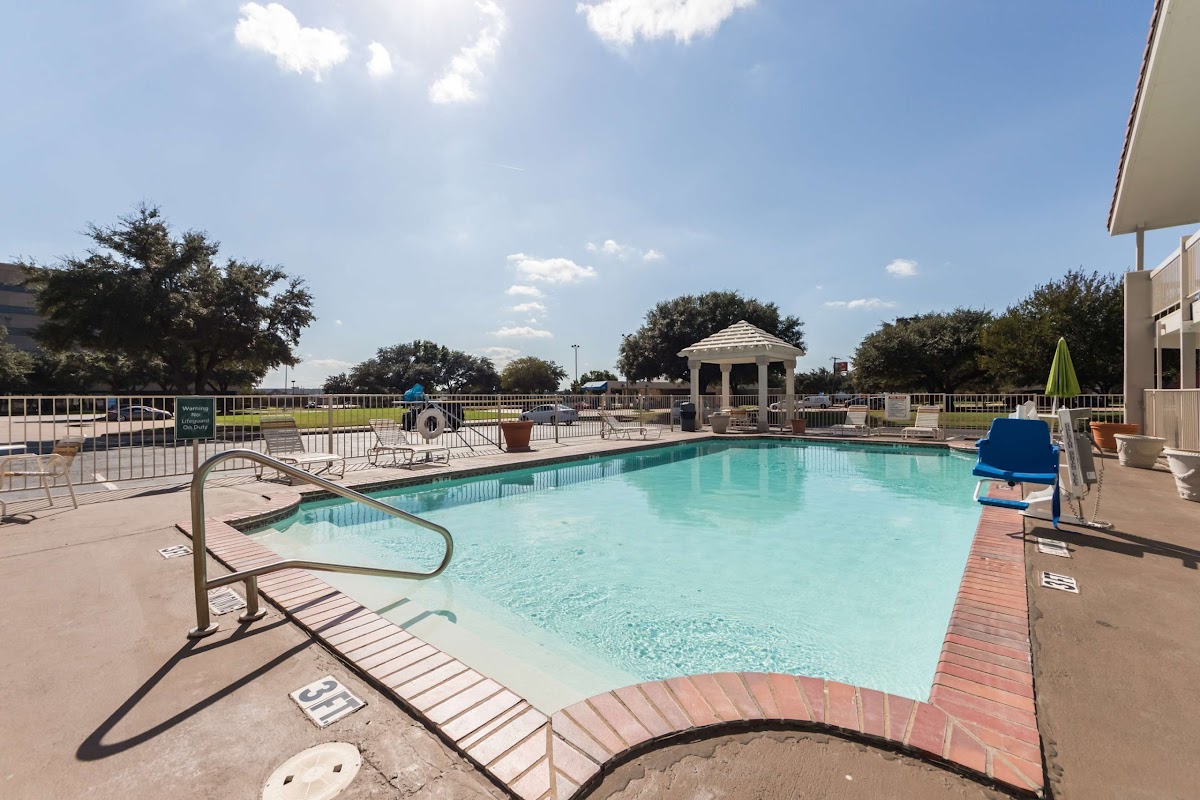 Motel 6 Dallas, TX - Farmers Branch photo 3