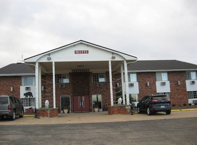 Fenmore Hills Motel