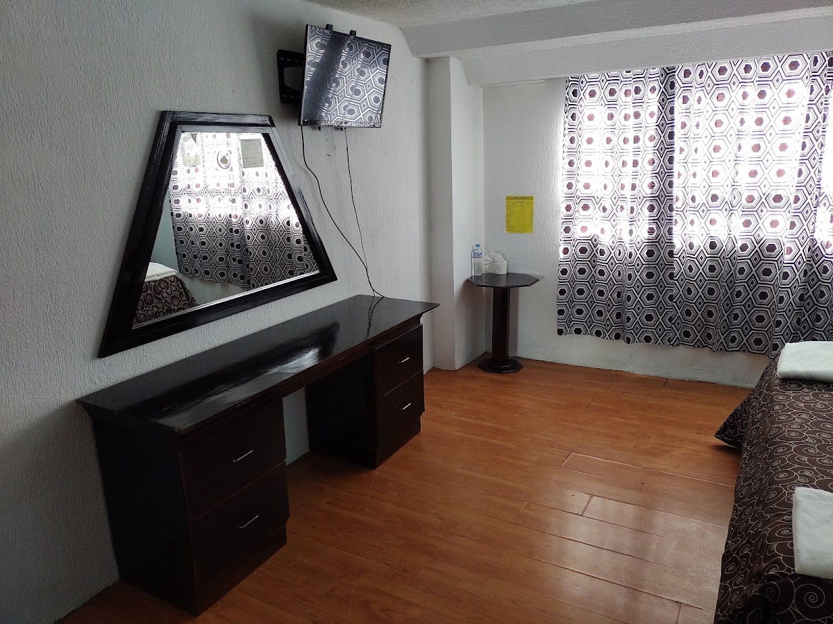 Hotel Colins photo 3