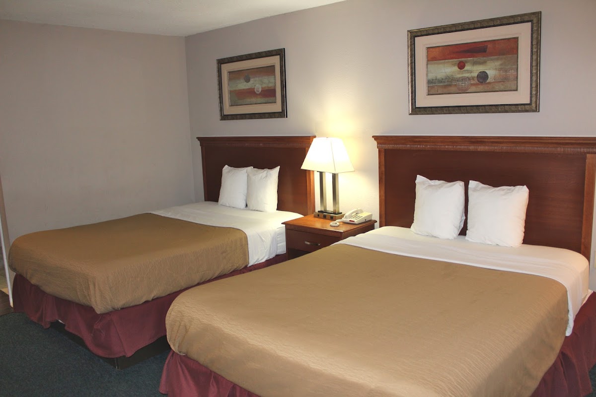 Interstate Motel Rensselaer photo 2