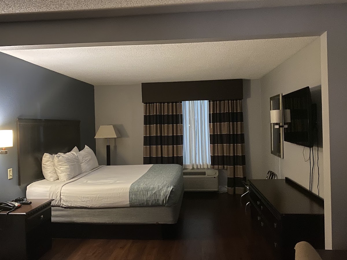 Wingate by Wyndham Warner Robins photo 2