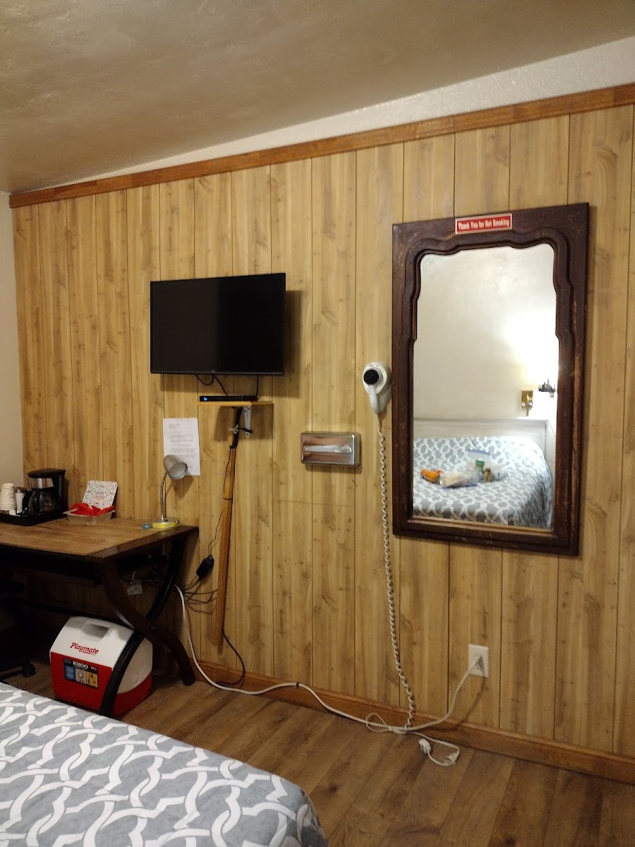 Diamond View Motel & Laundromat photo 2