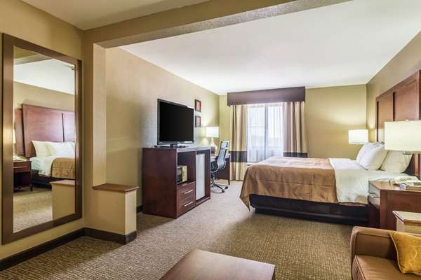 Quality Inn & Suites Salem near I-57 photo 2