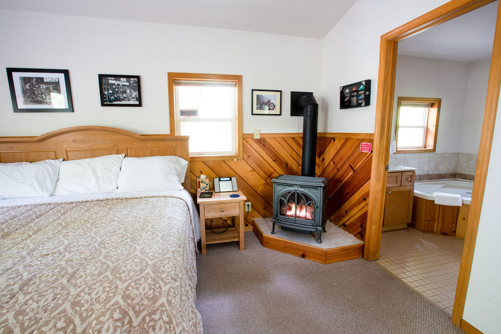 Blue Highway Lodge photo 2