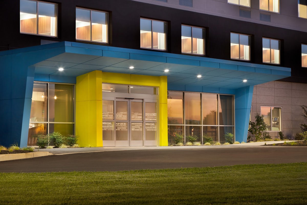 Tru by Hilton Lancaster East photo 2