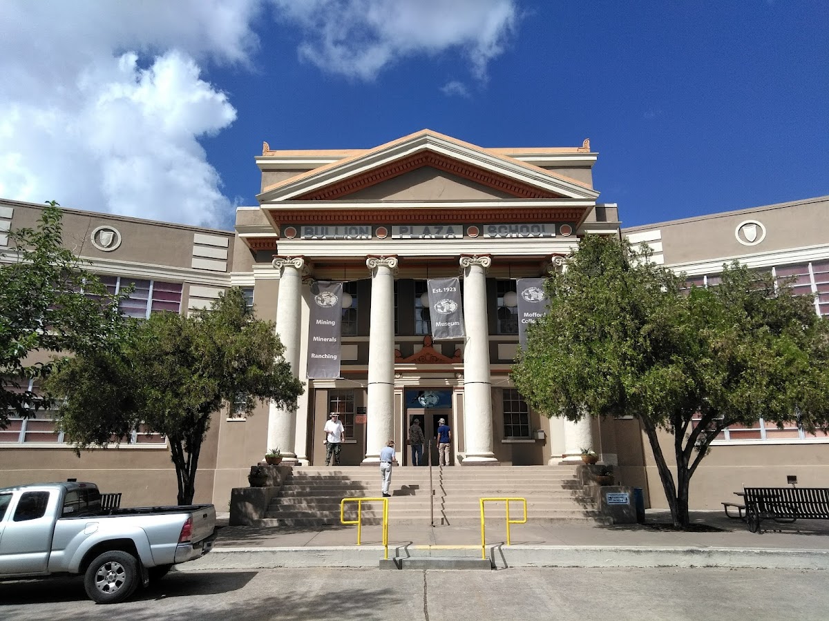 Bullion Plaza Cultural Center & Museum