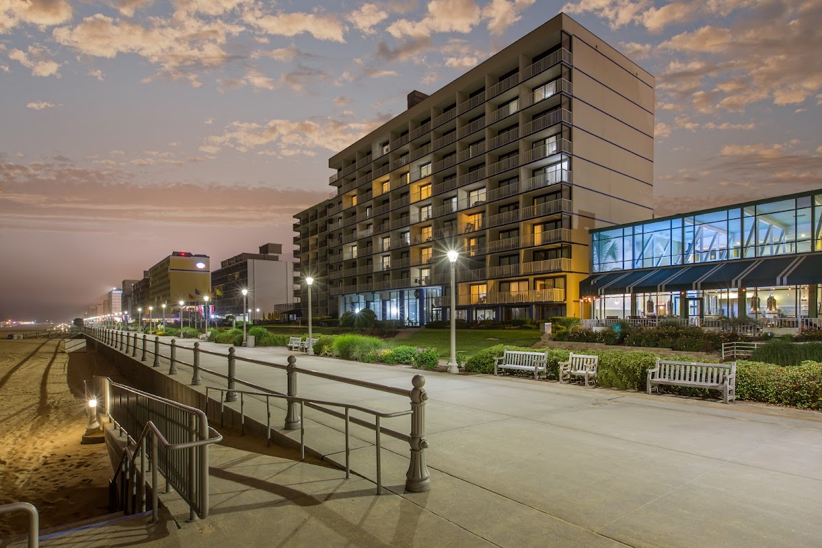Coastal Hotel & Suites Virginia Beach - Oceanfront