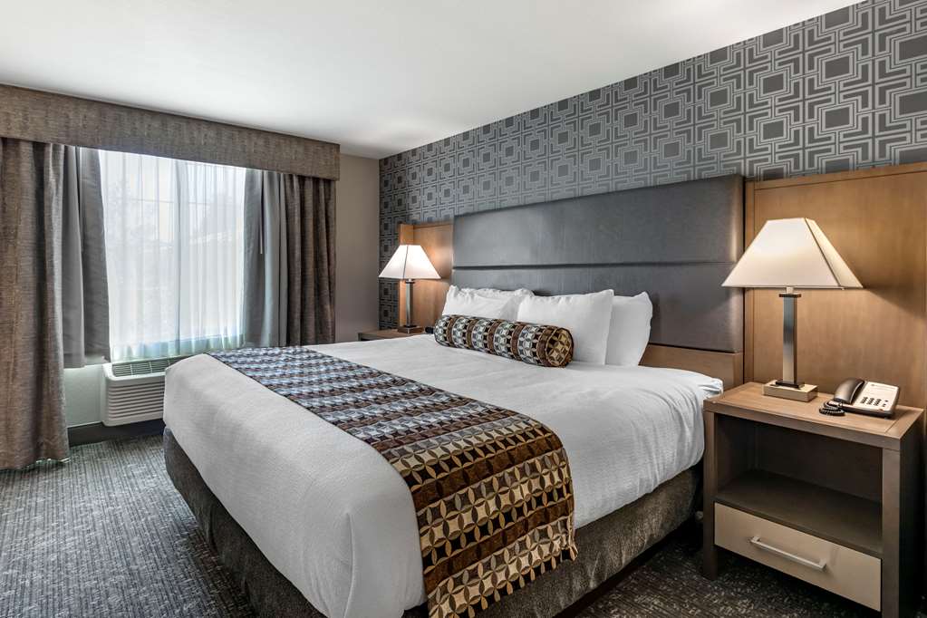 Best Western Plus Las Vegas West photo 2
