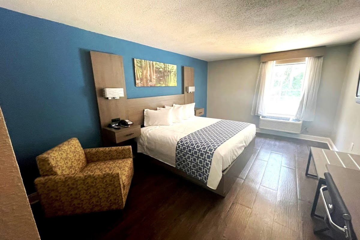 Wingate by Wyndham Columbia/Fort Jackson photo 2